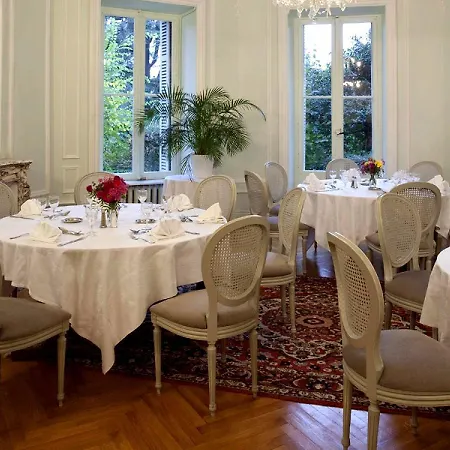 Logis Royal Saint-mart Otel