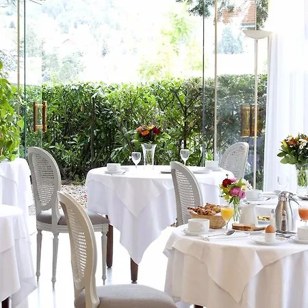 Logis Royal Saint-mart Szálloda 3*