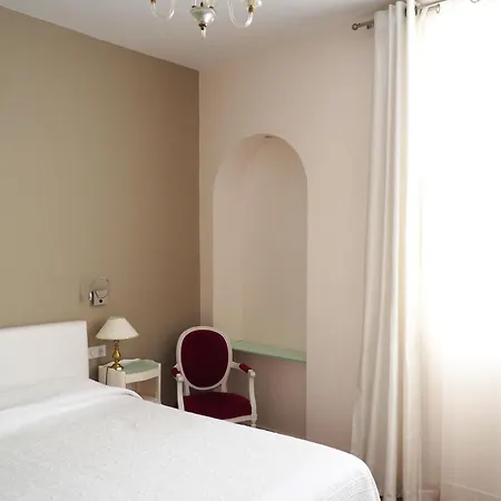 Logis Royal Saint-mart 3* Royat