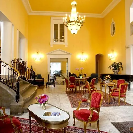 Logis Royal Saint-mart 3*