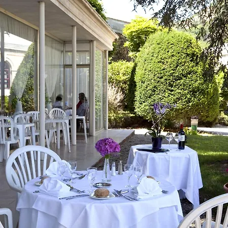 Szálloda Logis Royal Saint-mart 3*