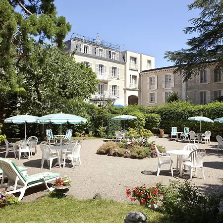 Logis Royal Saint-mart Hotel