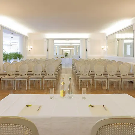 Logis Royal Saint-mart Szálloda 3*