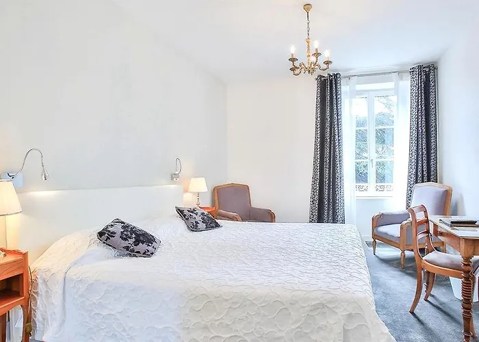 Hotel Logis Royal Saint-mart 3*