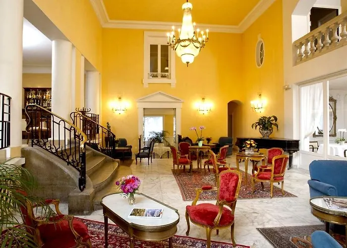 Logis Royal Saint-mart 3*