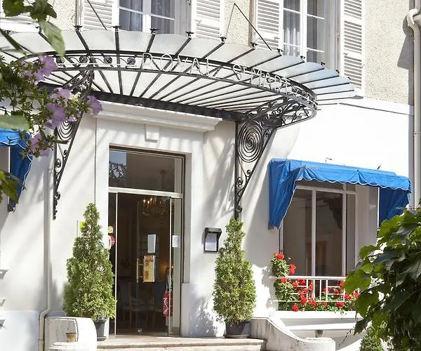 Logis Royal Saint-mart Hotel 3*